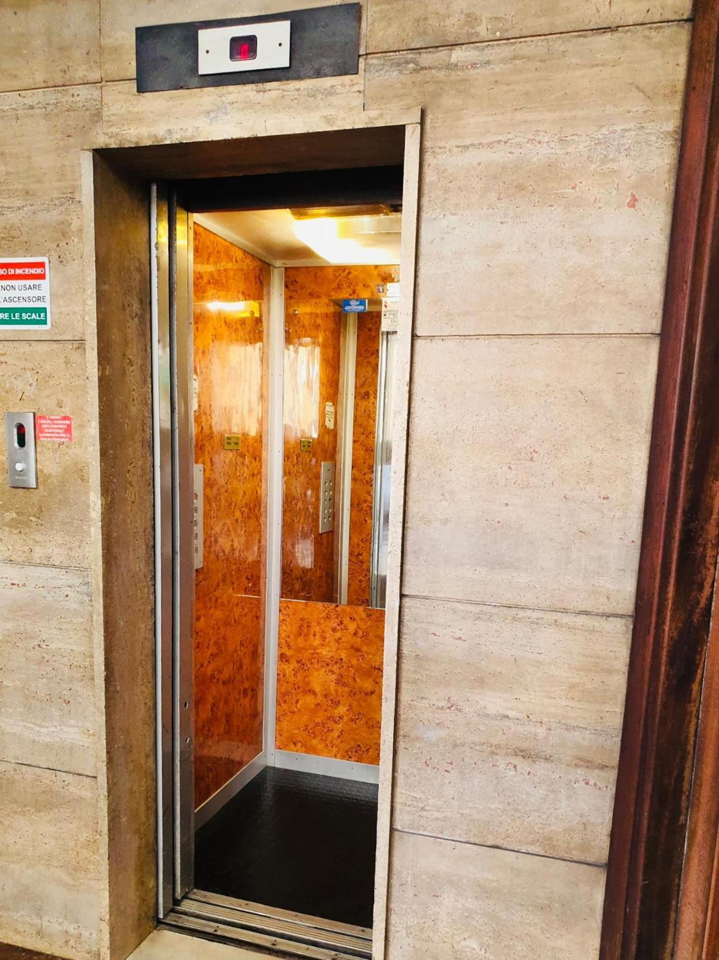 Ariel Apartment La Spezia Luaran gambar